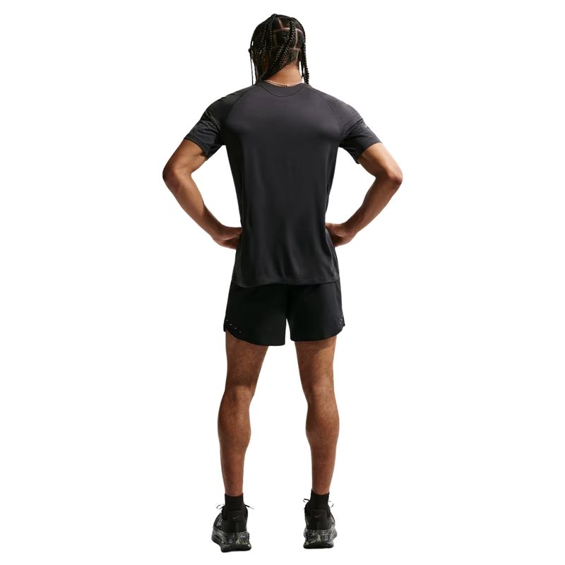 camiseta-nike-stride-plus-dri-fit-adv-masculina-preta