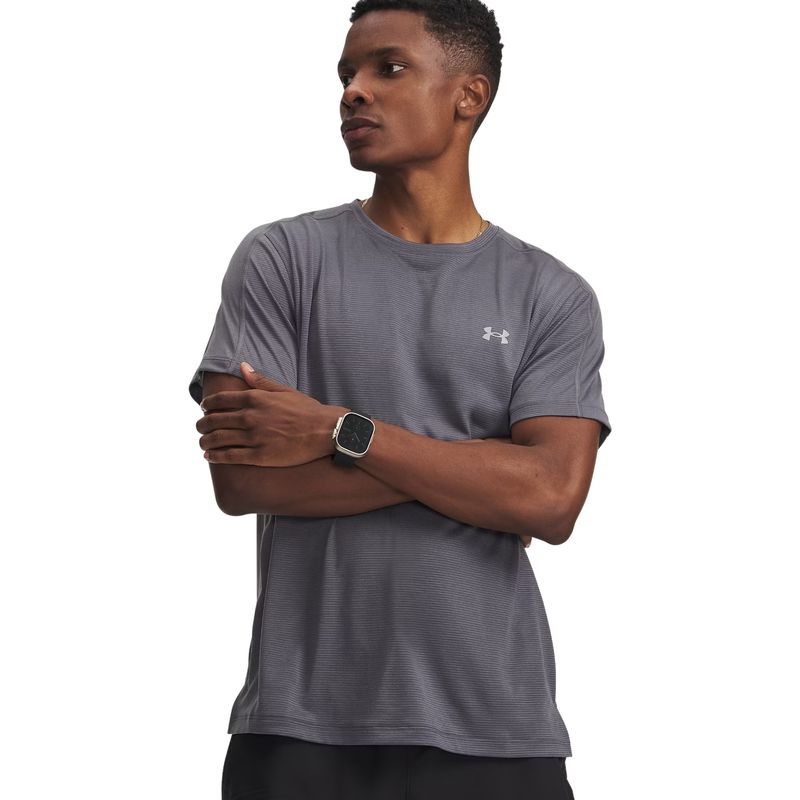 camiseta-under-armour-velociti-reflect-masculina-cinza