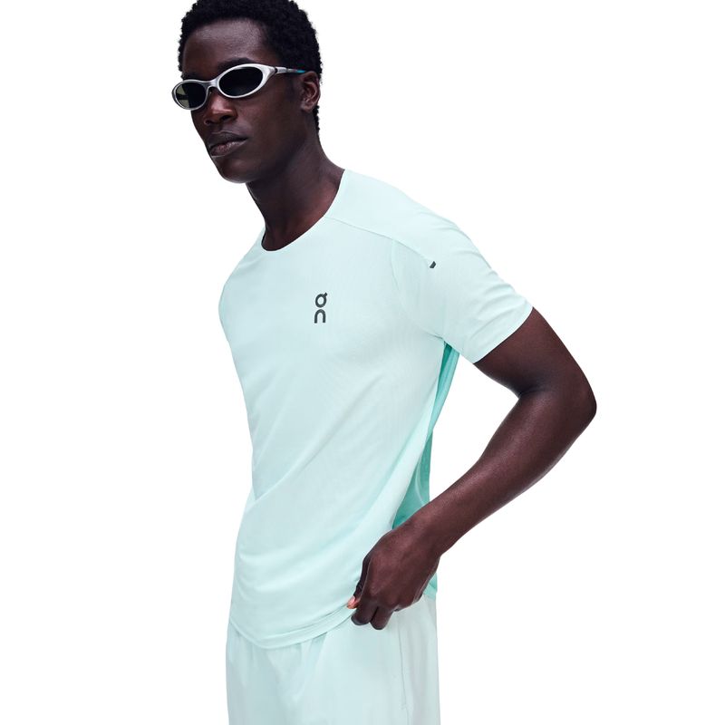 camisetat-on-performance-t-masculina-azul-claro