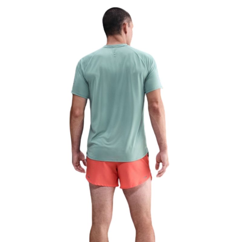 camiseta-nike-dri-fit-adv-stride-masculina-cinza