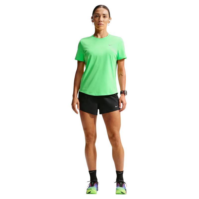 camiseta-nike-swift-dri-fit-feminina-verde