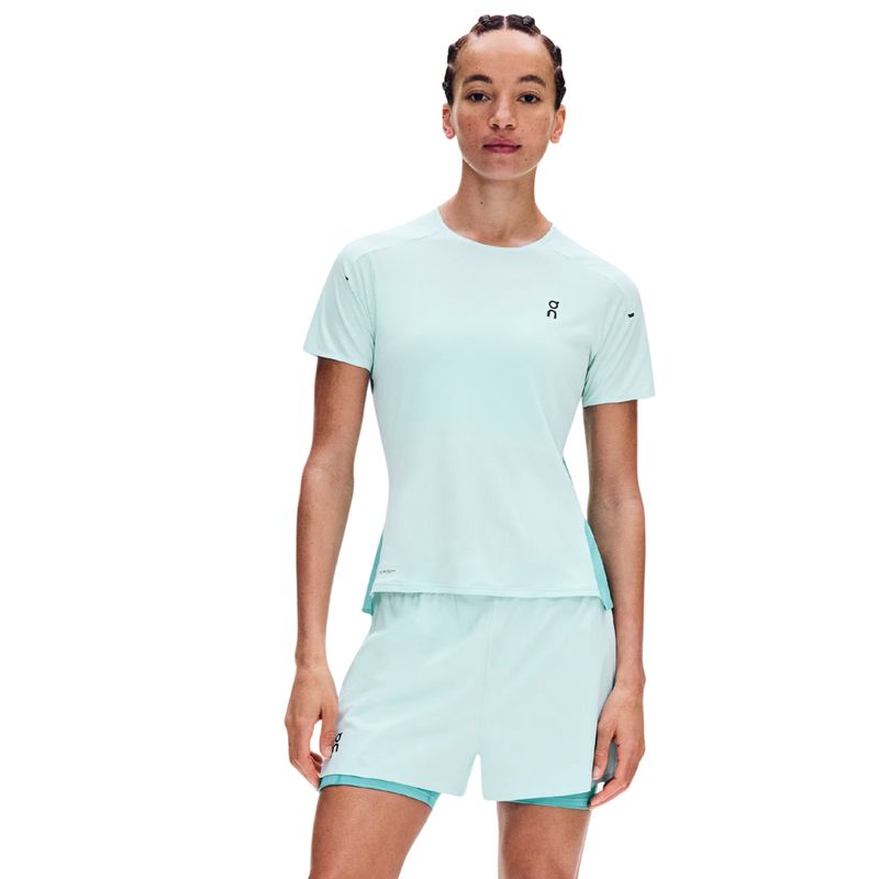 camiseta-on-performance-t-feminina-azul-claro