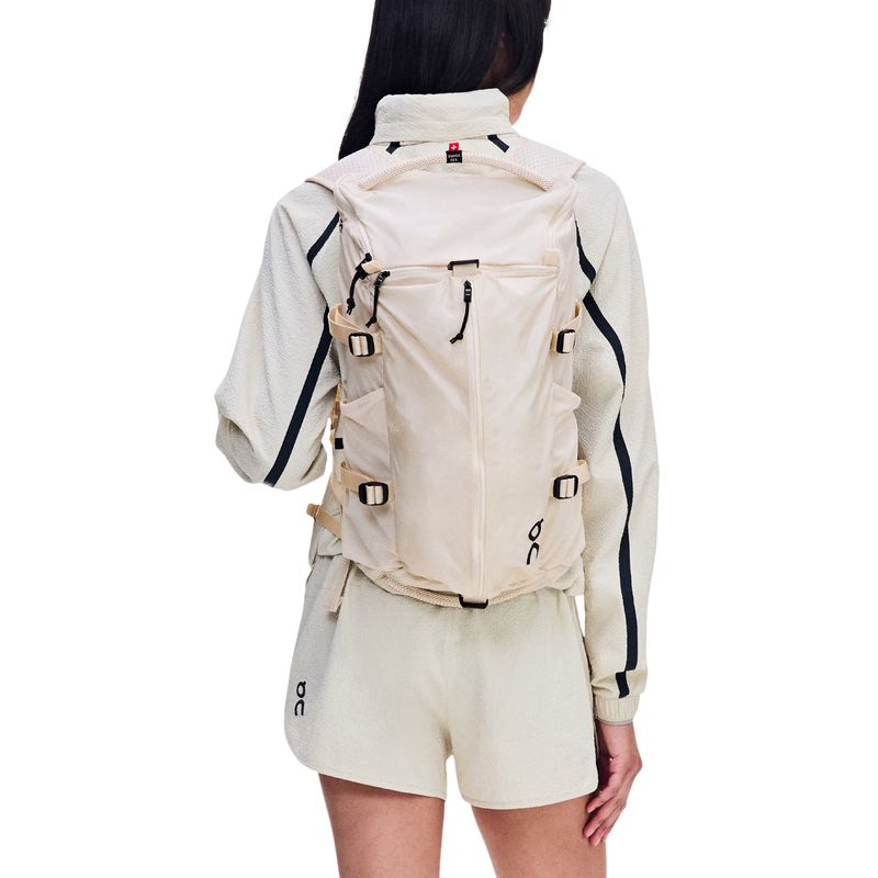 mochila-on-speed-pack-18l-lite-unissex-bege