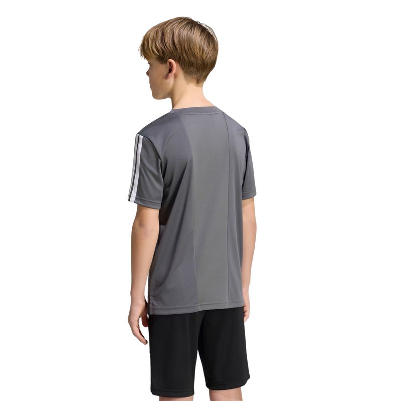 camiseta-adidas-train-essentials-3-listras-infantil-cinza