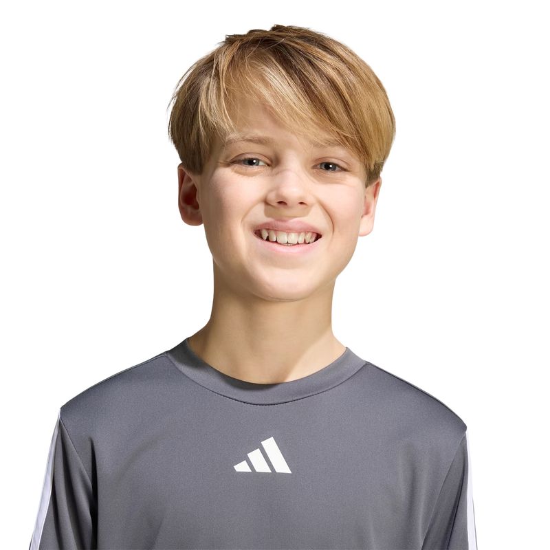 camiseta-adidas-train-essentials-3-listras-infantil-cinza