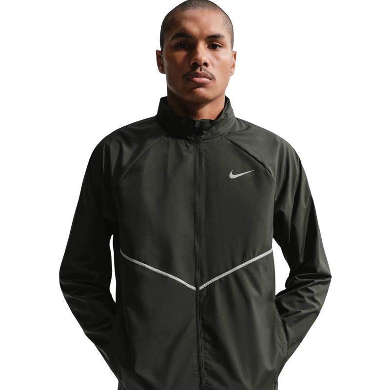 jaqueta-nike-uv-repel-miler-masculina-preta