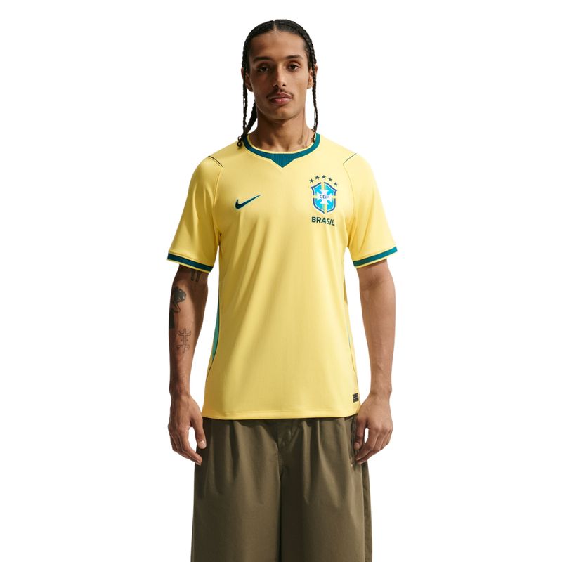 camisa-brasil-i-2026-nike-cbf-torcedor-pro-masculina-amarela