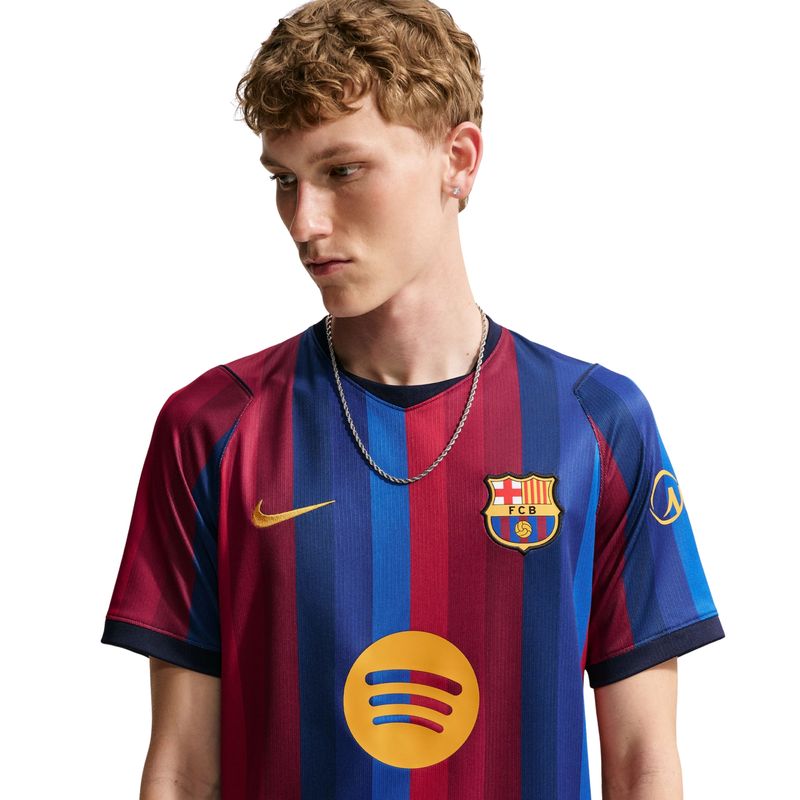 camisa-barcelona-i-26-27-nike-torcedor-pro-masculina-azul-vermelha