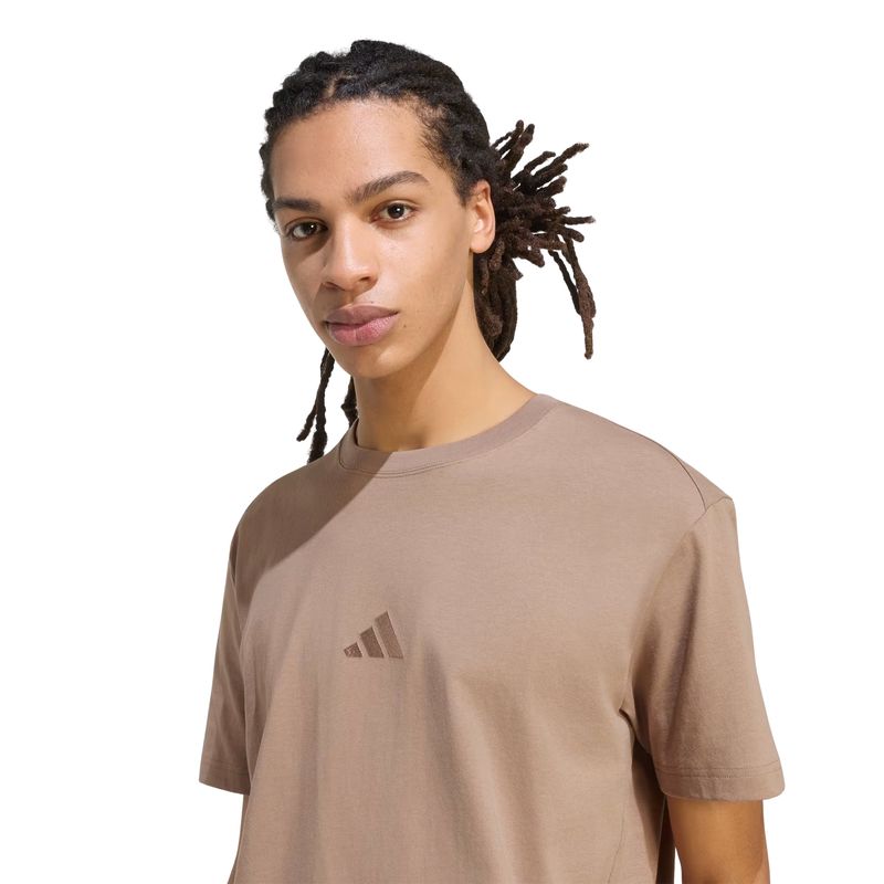 camiseta-adidas-foundation-masculina-marrom