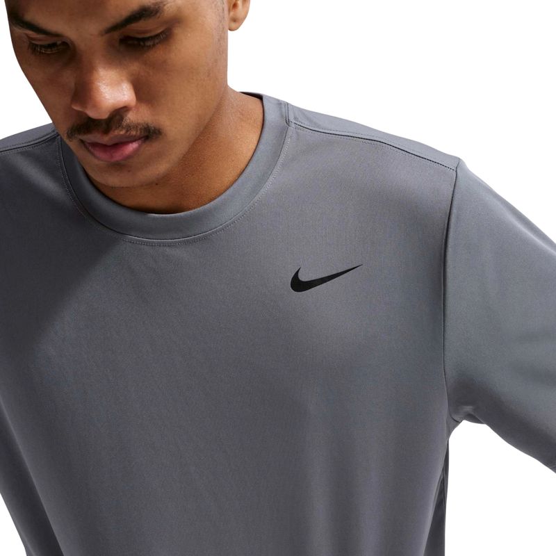 camiseta-dri-fit-nike-flex-masculina-cinza