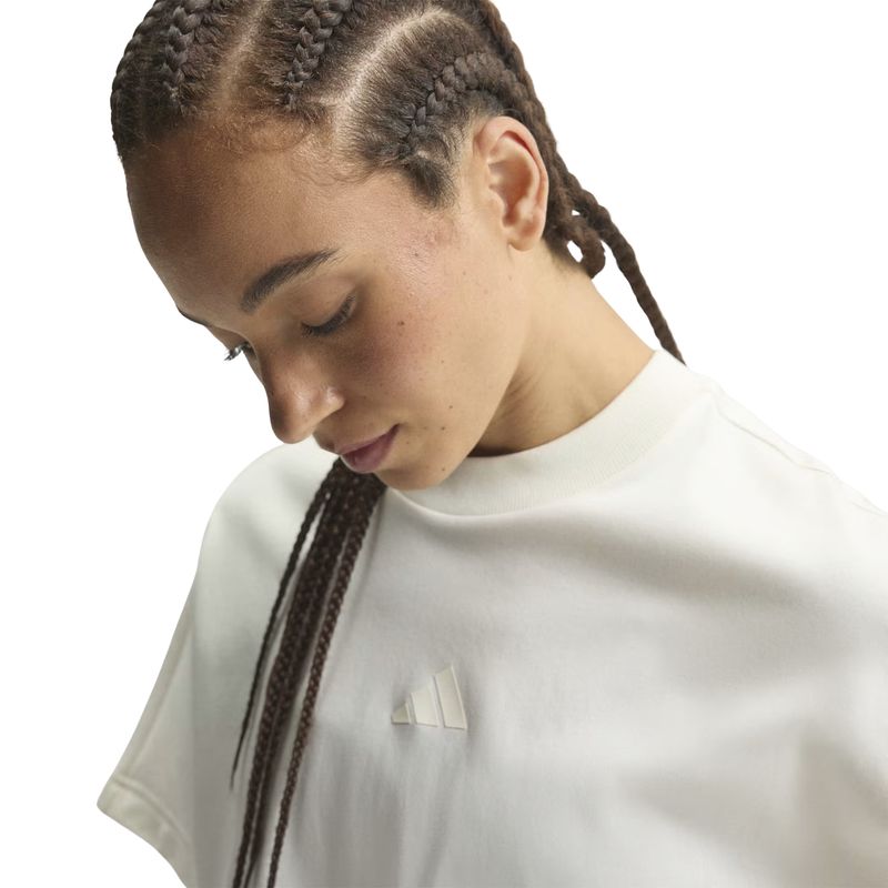 camiseta-adidas-soft-lux-feminina-off-white