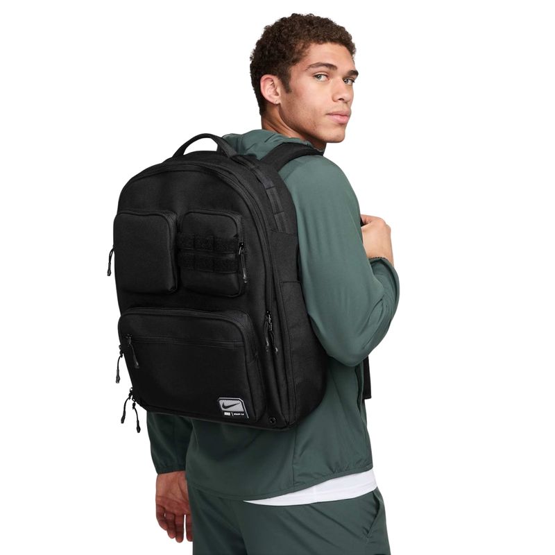 mochila-nike-utility-power-33l-masculina-preta