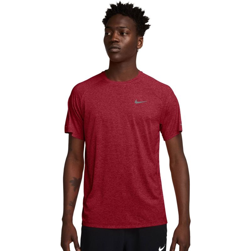 camiseta-nike-dri-fit-adv-stride-masculina-vermelha-escura