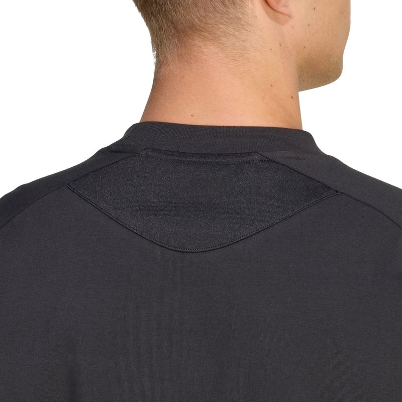 camiseta-adidas-tiro-travel-masculina-preta