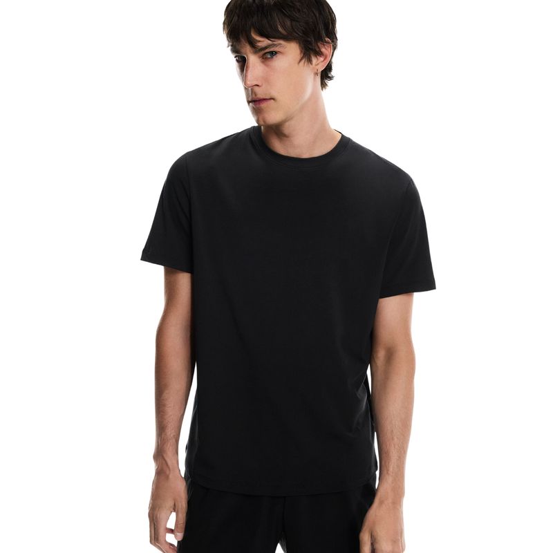 camiseta-on-focus-t-masculina-preta