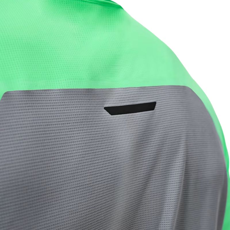 camiseta-on-performance-t-masculina-verde-cinza